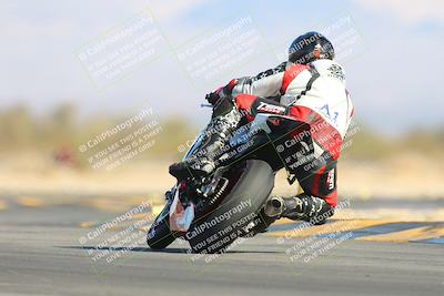 media/Jan-10-2025-CVMA Friday Practice (Fri) [[489e0da257]]/Group 4 and Trackday/Session 4 (Turn 16)/